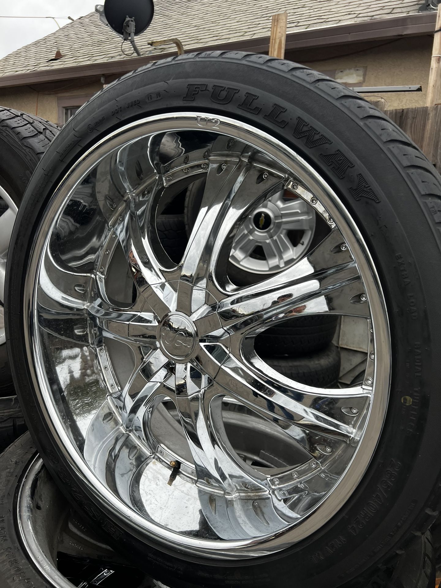 24” U235 Ford Chevy Chrome Wheels With 2854024 Fullway Excellent
