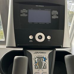 Life Fitness Elliptical 