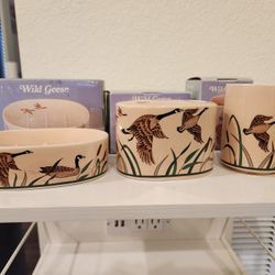 a set of wild geese porcelain Tumbler, Toothbrush holder, soap dish, new with box  