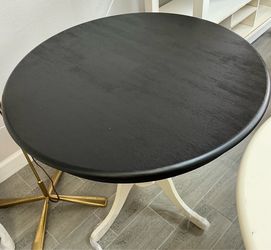Table black