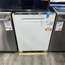 GE - Top Control White Dishwasher 