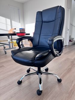 Black Leather Executive Office Chair