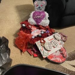 Valentine’s Day  Decor PU Dinuba 