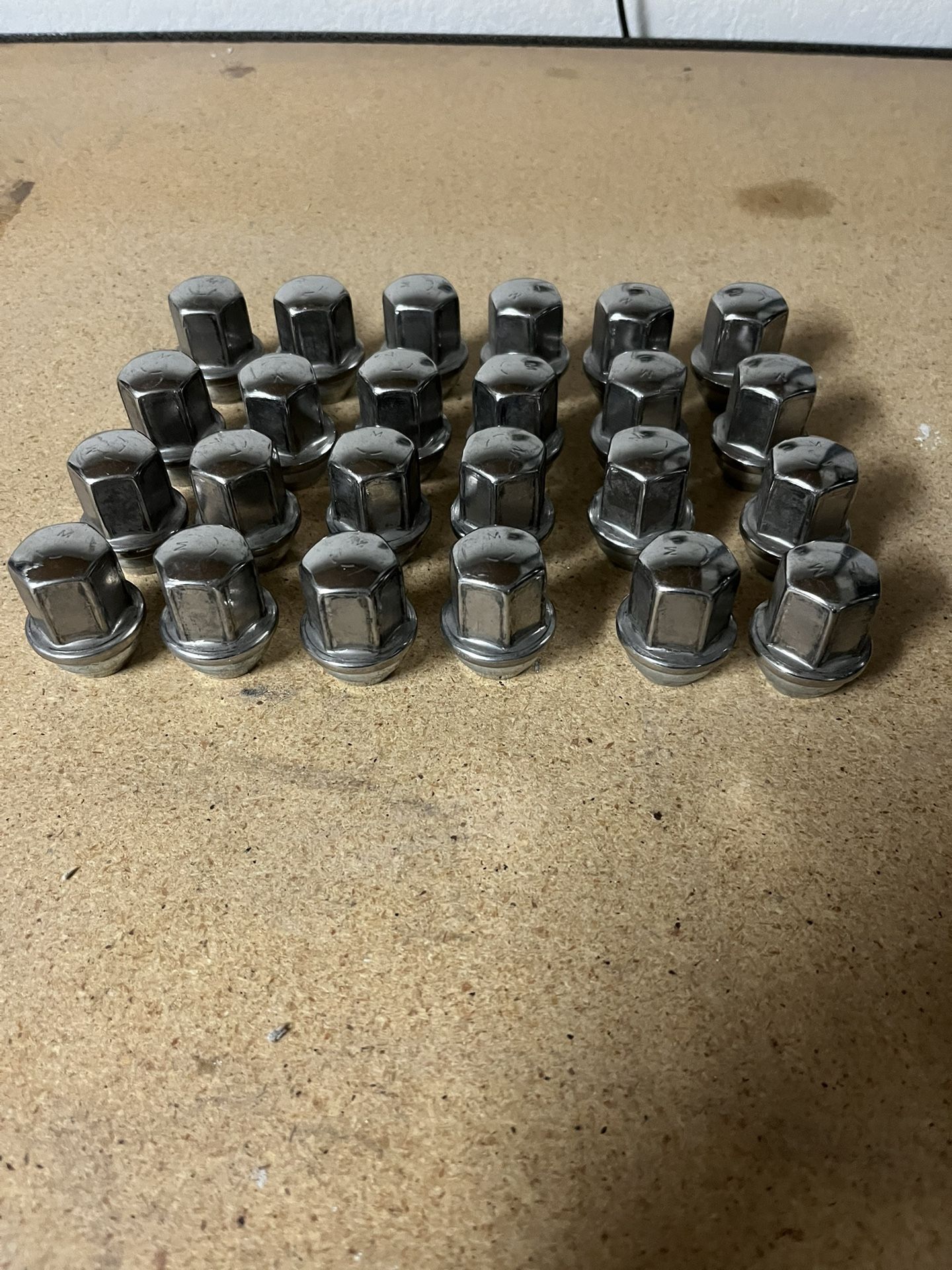 24 lugs nut 14x1.5