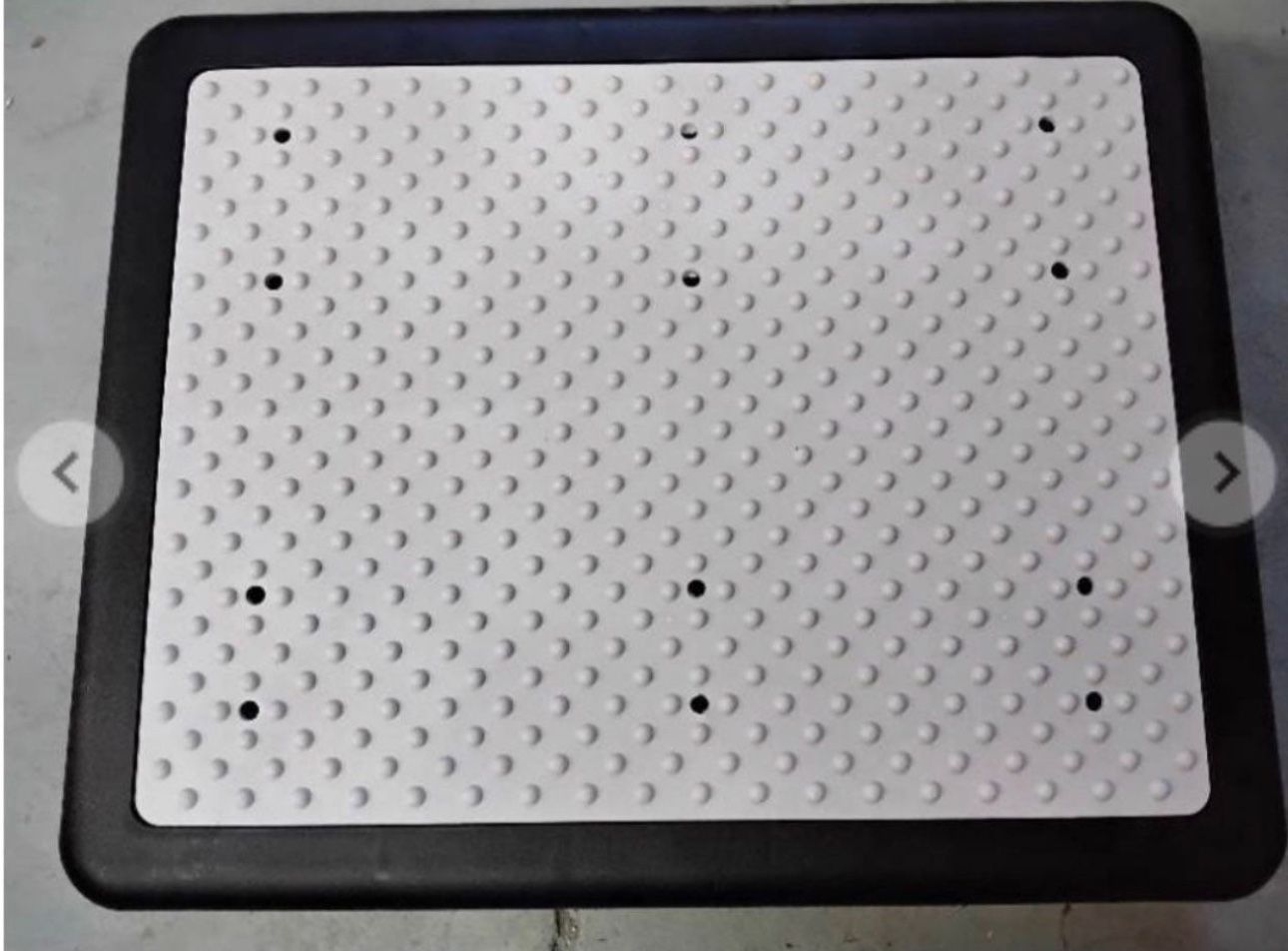 Exercise step 20", 16", 3" black and gray Amazon open box never used