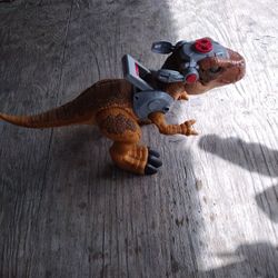 Estoy Vendiendo Dinosaurio