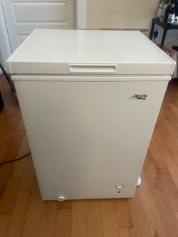 Arctic king freezer
