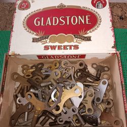 61
Vintage & antique clock keys