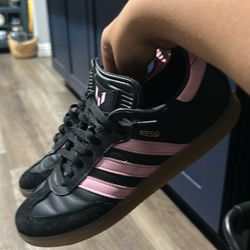 Messi sambas black and pink