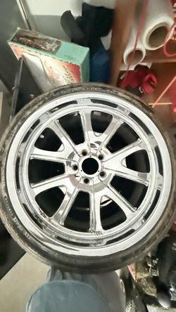 4 Nitto NT555 245/35ZR20 Tires + One 20” Chrome Rim