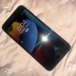 iphone 7 plus UNLOCKED CARRIER 