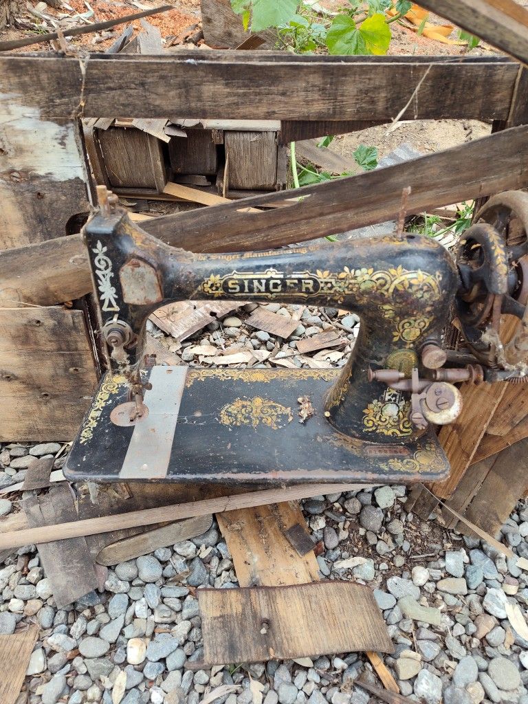 Singer Sowing Machine