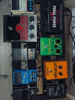 Voodoo 9v/12v Power Supply ( Send offers )