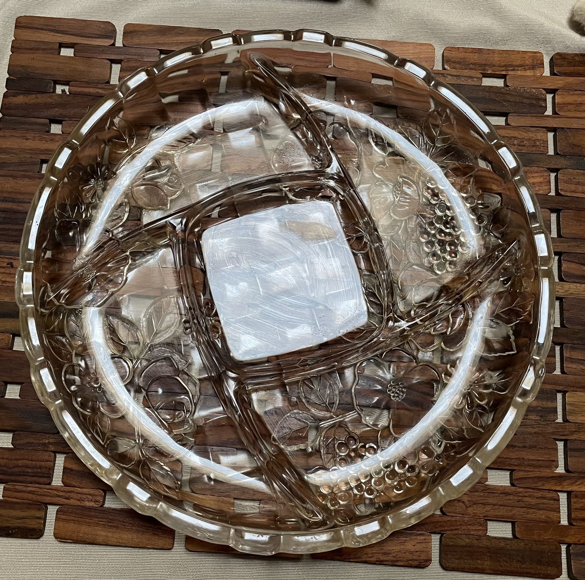 Royal Clear Japan Napoli 5 Compartments Floral Glass Round Plate, size 12”