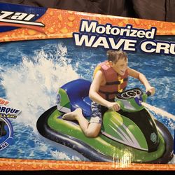 Brand New MOTORIZED INFLATABLE JET SKI Kids Fun Pool Water Blaster Lake Vacation Toy
