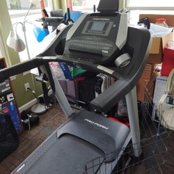 Good Working Treadmill 