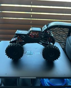 Custom scx24