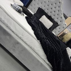 ✨️ King, Cal King, Queen Bed Frame ✨️ Furniture Sectionals, Bedrooms, Dining Avail 