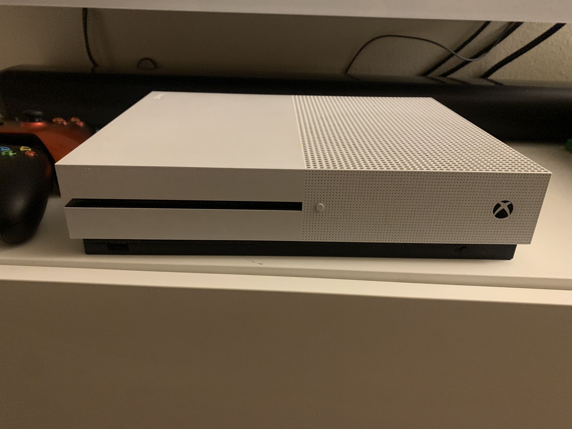 Xbox One , Controls And Games.