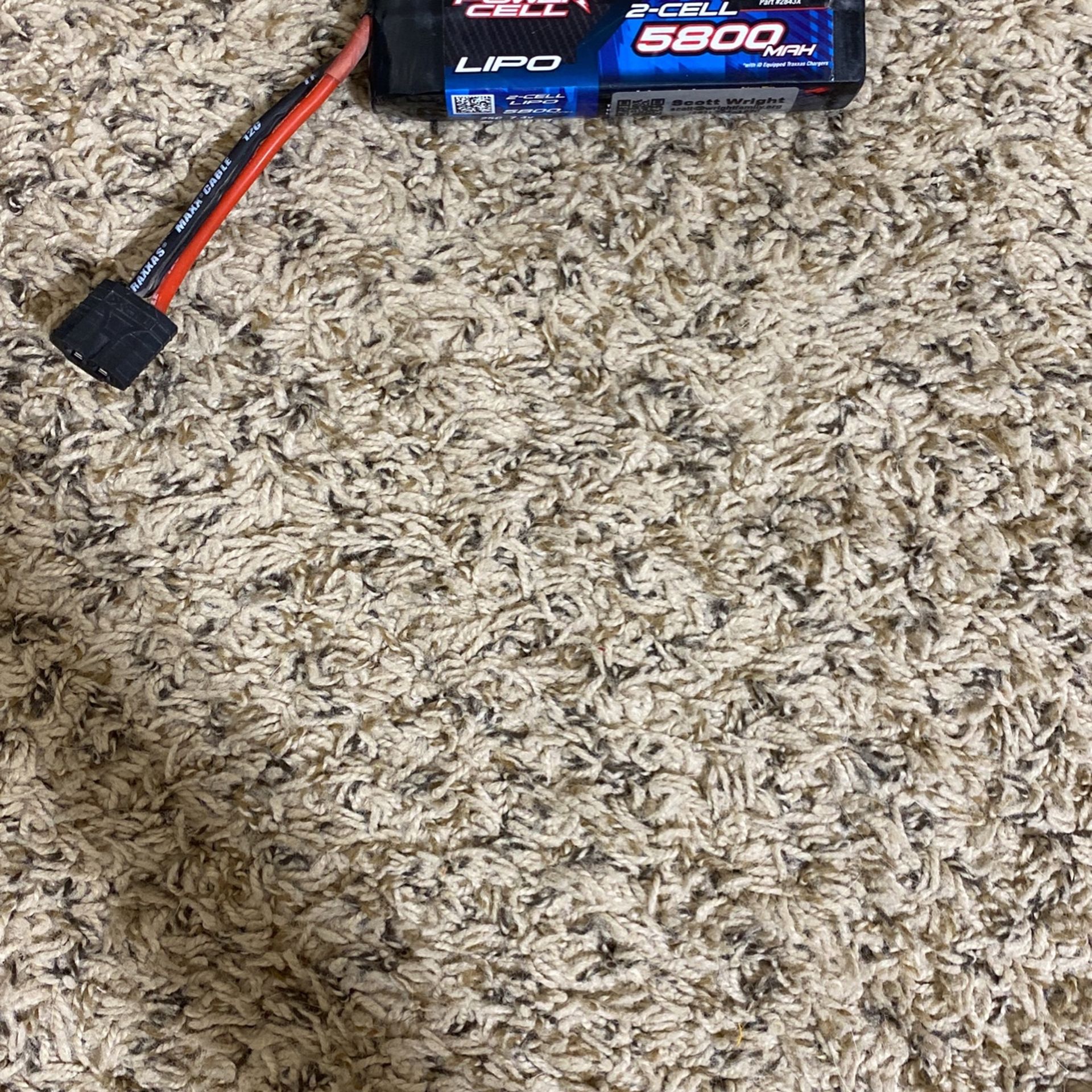 Traxxas Ez-Peak Live Dual charger and 2 2s 5800 MAH battery’s and One 4s 5000 MAH battery