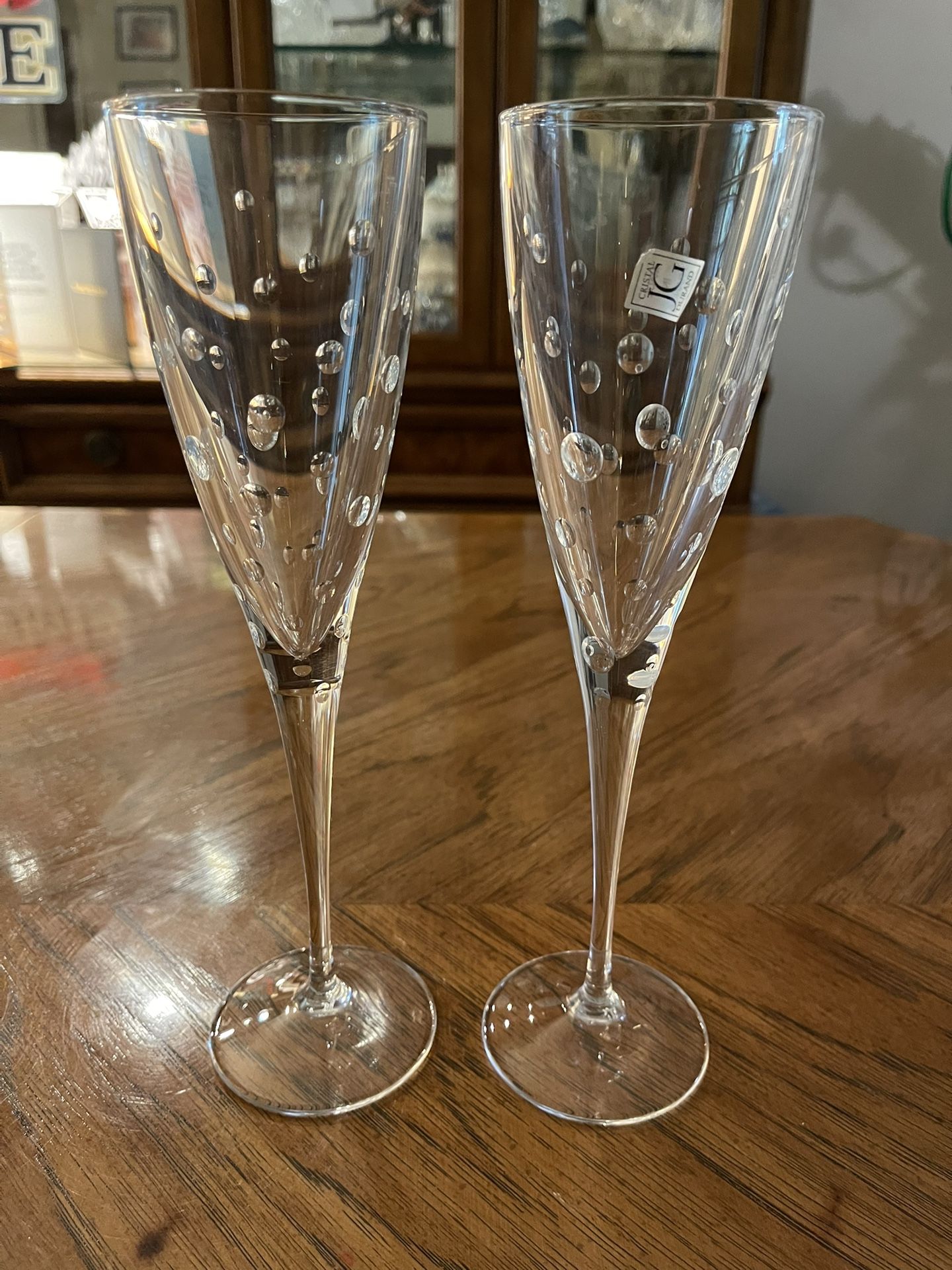 Set of 2 New Gorgeous Celebration by Cristal D’Arques Durand Fluted Champagne Glasses Made in France