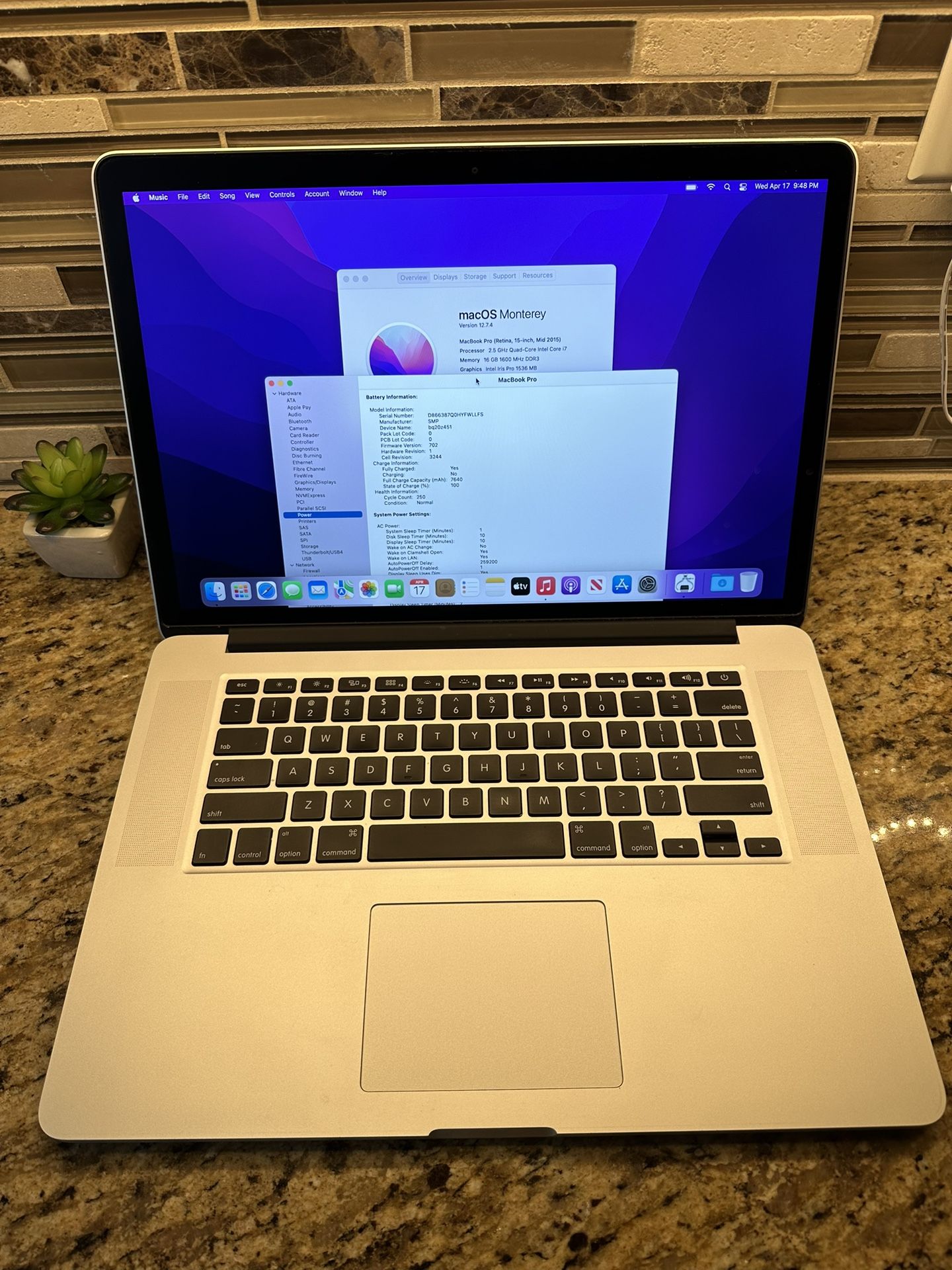 MacBook Pro 15 2.5GHz i7 Processor 16GB Ram 512GB SSD