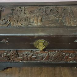Asian Vintage Trunk . $150
