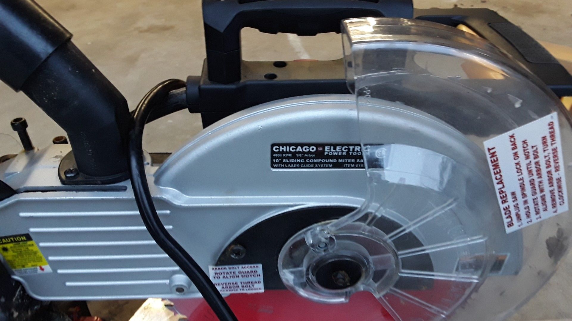 Harbor Freight 10" Compound Chop Saw like new. for Sale in Puyallup, WA