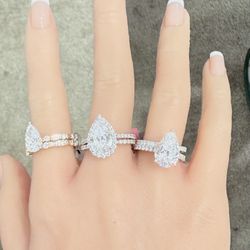 3.09Ct-5.00Ctw 14KT IGI Certified Pear Shaped Lab Diamond Bridal Ring Set 