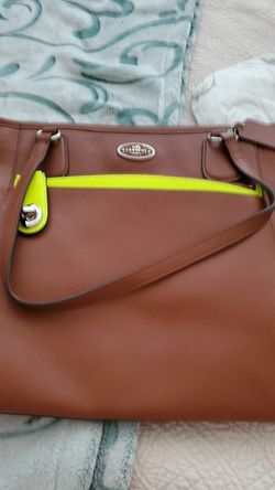 Bolso coach cafe