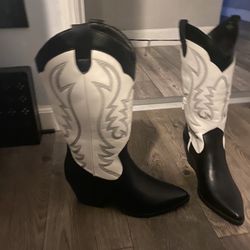 Cow Boy Boots Size 7 Women Size