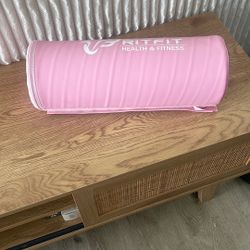 Barbell Pad for Hip Thrust, Squat & Lunges - Non-Slip Thick Foam Cushion for Neck and Back Support with Two Straps - Hip Thrust Pad for Leg Day - Fits