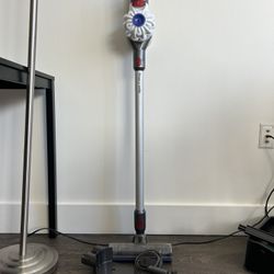 Dyson V7 Cordless Vacuum $50