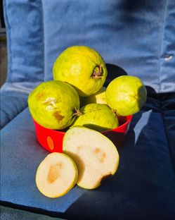 Fresh Organic Guava Fruit Green