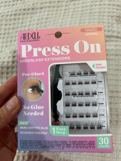 Press on lashes