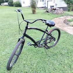 Like new Firmstrong CA520 Alloy 7-Speed Men's Hybrid Cruiser Bike.
