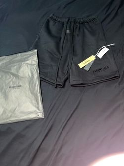 Fear of God Essentials Shorts Black