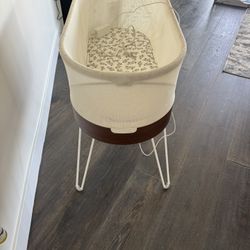 Baby SNOO sleeper Bassinet 