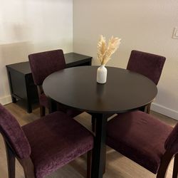 Dinning Table with 4 Chairs And tv Stand 