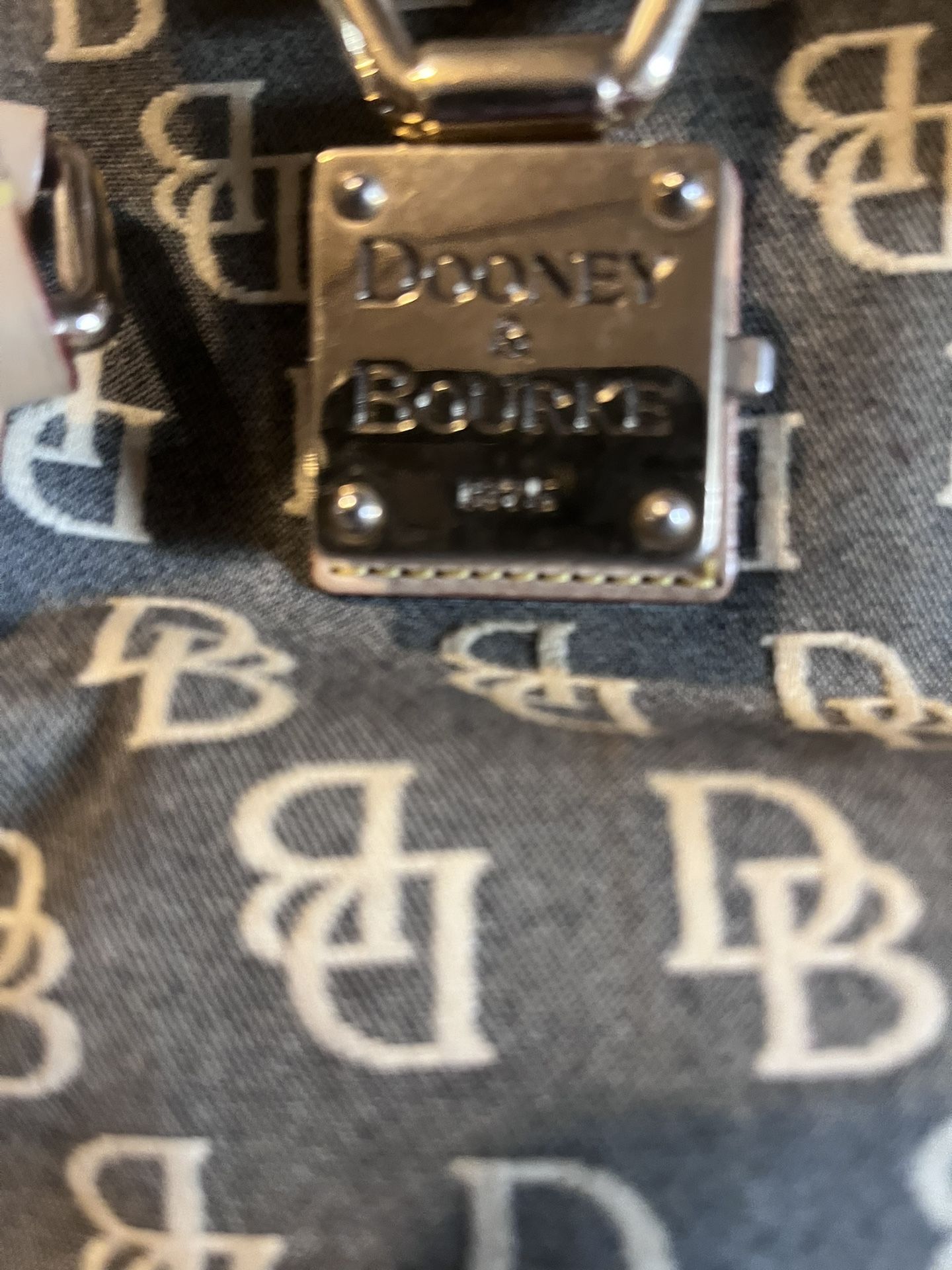 Dooney Bourk Purse And Wallet