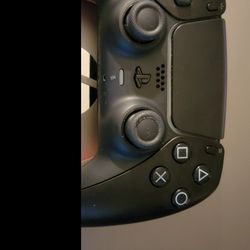 MODIFIED PS5 controller.