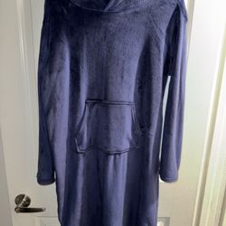 Women’s Size Small/Medium Navy Soft Robe