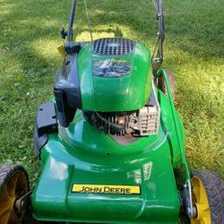 John Deere Push Mower JS36