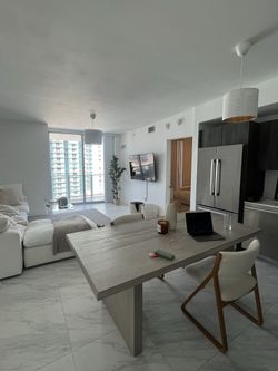 Dining table- West Elm PERFECT CONDITION 