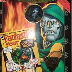 1998 Toybiz Marvel Legends Fantastic Four Dr Doom