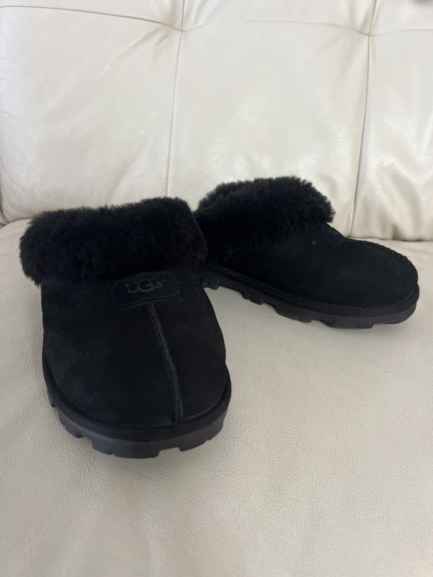 UGG COQUETTE SLIPPER 5125 BLACK WOMAN'S SIZE 9