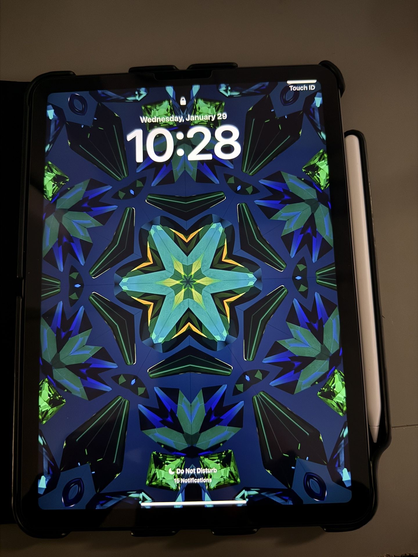 IPAD AIR LIKE BRAND NEW