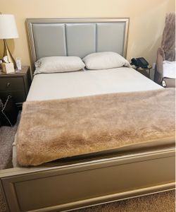 Bedroom set