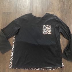 Womans Black Cheetah Shirt Size Large #14