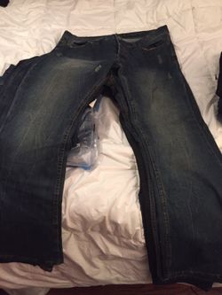 Men's name brand jeans
